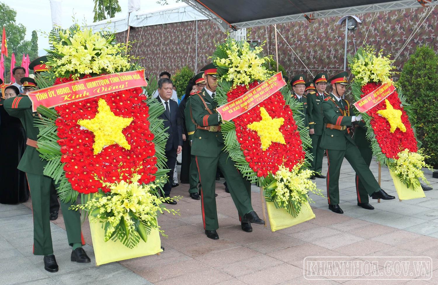 Lễ truy điệu, an táng 45 hài cốt liệt sĩ tại Nghĩa trang liệt sĩ Hòn Dung