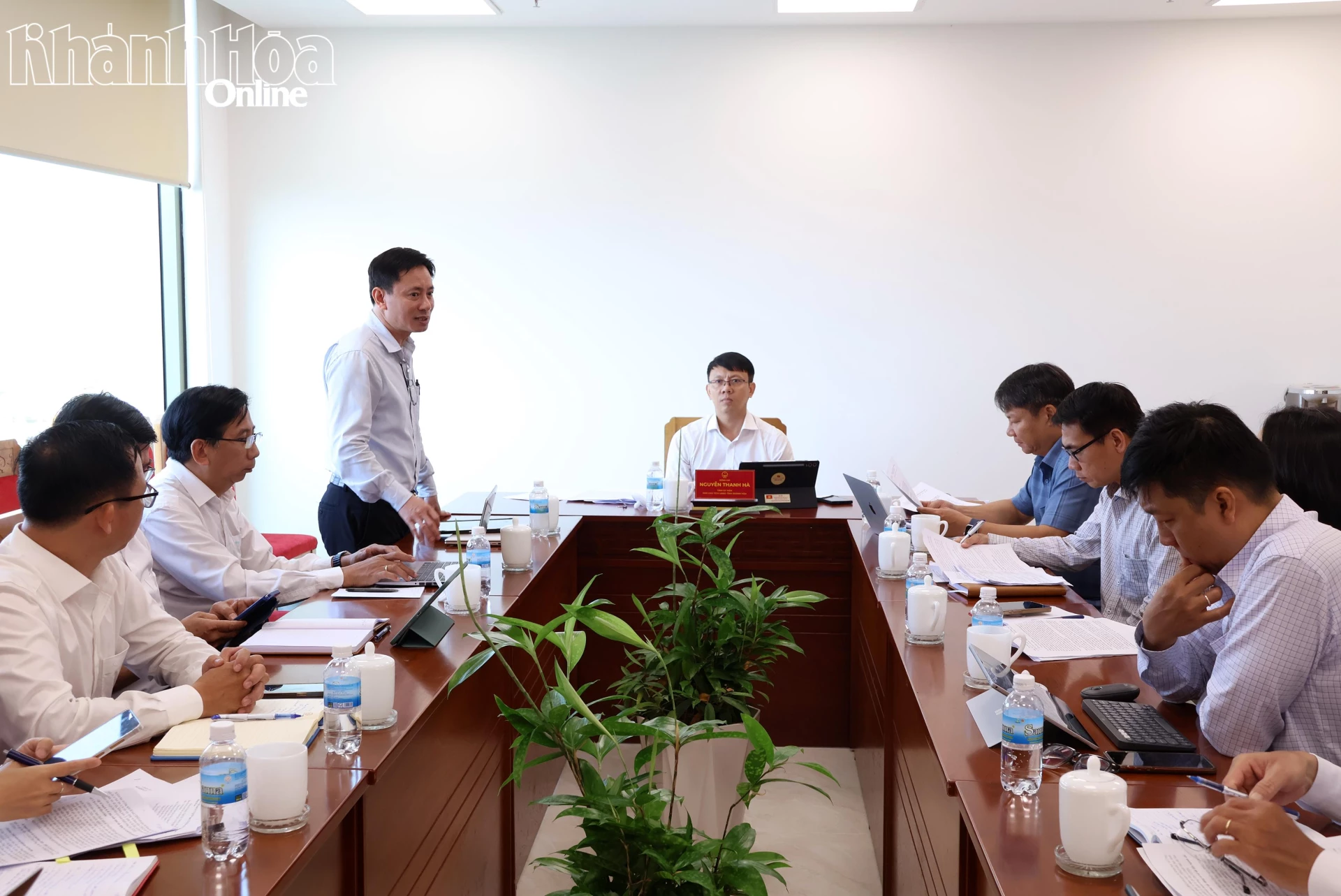 Phó Chủ tịch UBND tỉnh Nguyễn Thanh Hà họp với Tổ giúp việc Nghị quyết số 57