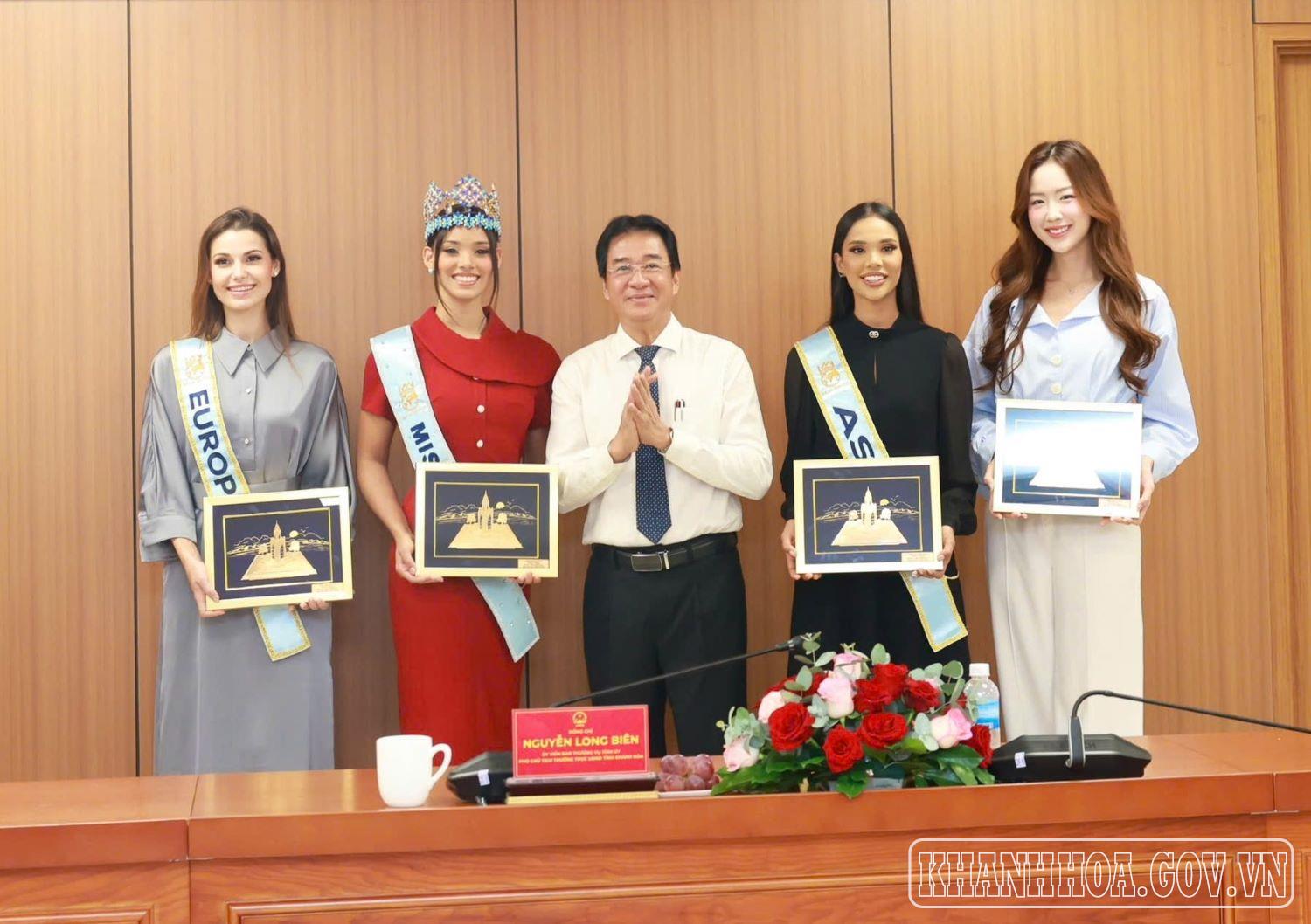 Lãnh đạo tỉnh Khánh Hòa chúc mừng thành công của Miss World 2026