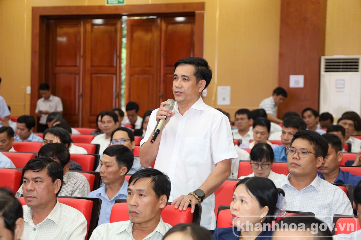 Tiếp tục cải tiến lề lối làm việc, nâng cao chất lượng, hiệu quả tham mưu xử lý công việc