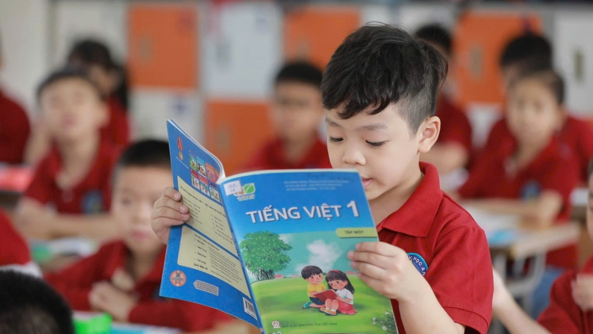 Khánh Hòa miễn phí sách giáo khoa cho học sinh theo lộ trình 3 năm