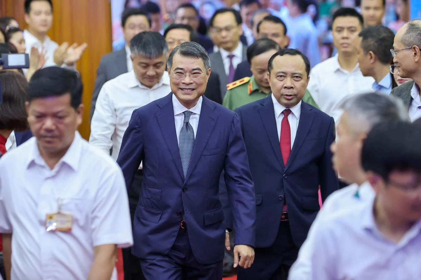 Đổi mới mô hình phát triển dựa trên khoa học, công nghệ, đổi mới sáng tạo và chuyển đổi số: Khuôn khổ khái niệm và con đường hiện thực hóa