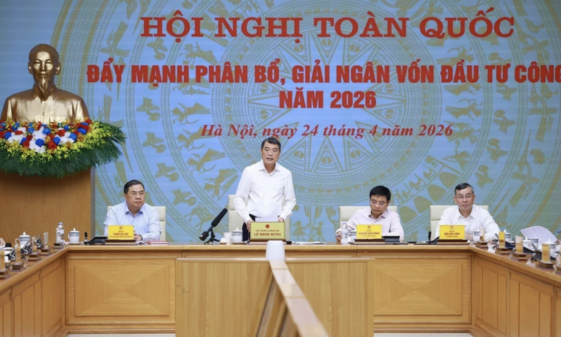 Giữ vững kỷ luật, kỷ cương hành chính, kỷ luật đầu tư công, phát huy cao nhất tinh thần quyết tâm, nỗ lực của các bộ, ngành, địa phương