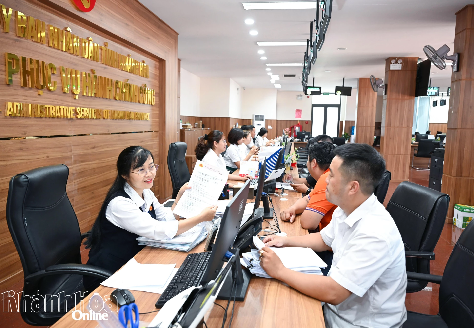 Đẩy mạnh cải cách thủ tục hành chính, góp phần thúc đẩy tăng trưởng hai con số