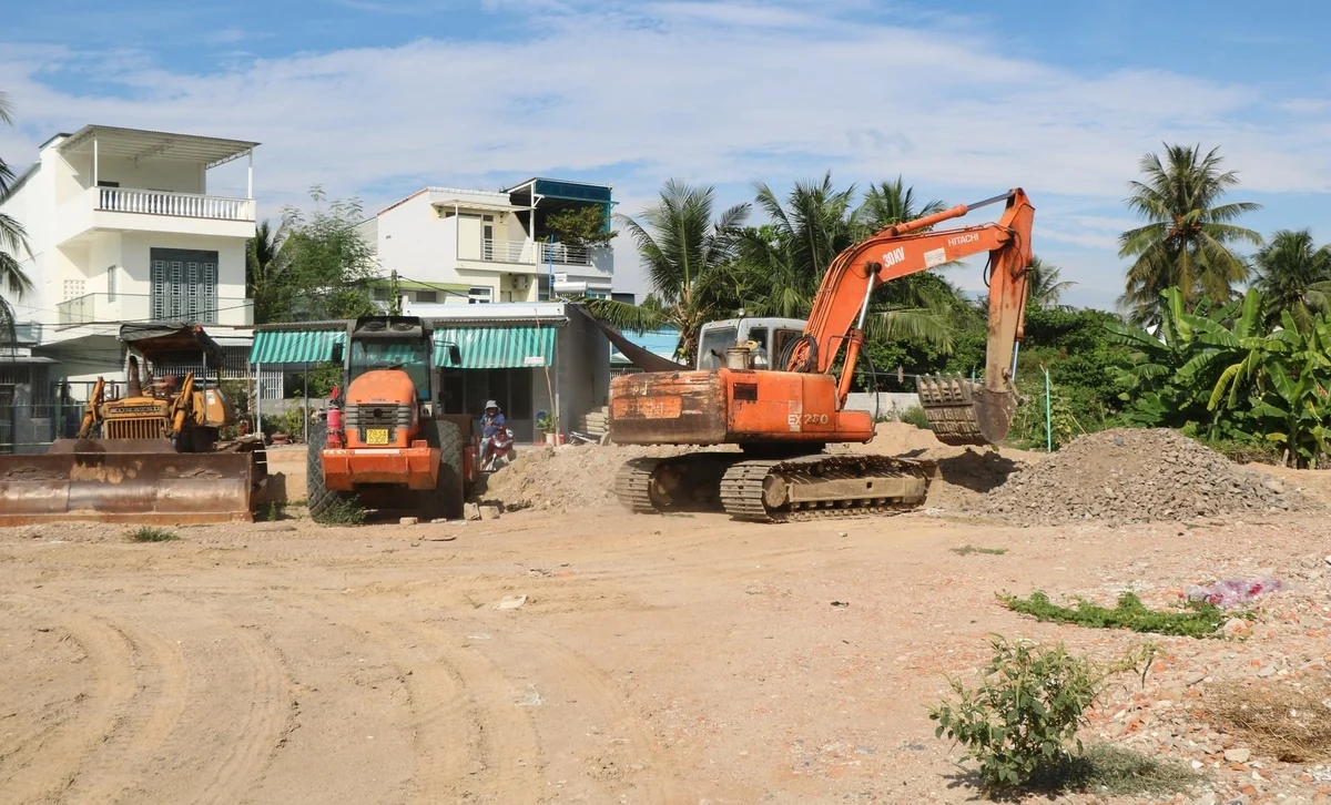 Người dân Tây Nha Trang đồng thuận bàn giao mặt bằng xây kè sông Cái