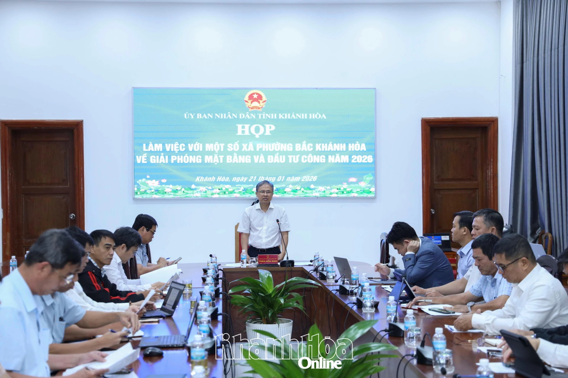 Phó Chủ tịch UBND tỉnh Khánh Hòa Trần Hòa Nam làm việc với một số xã, phường khu vực phía bắc về công tác giải phóng mặt bằng các dự án