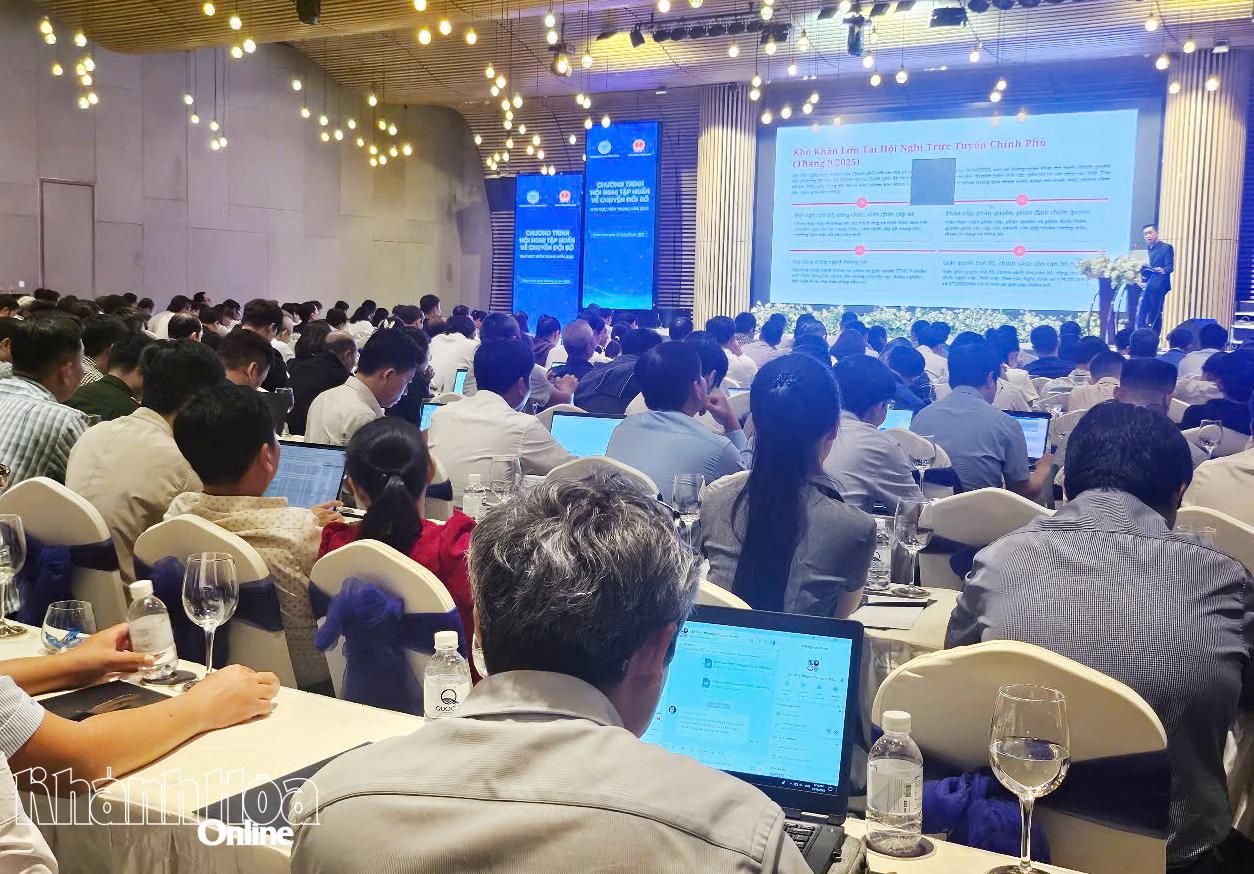 Tập huấn về chuyển đổi số khu vực miền Trung năm 2025