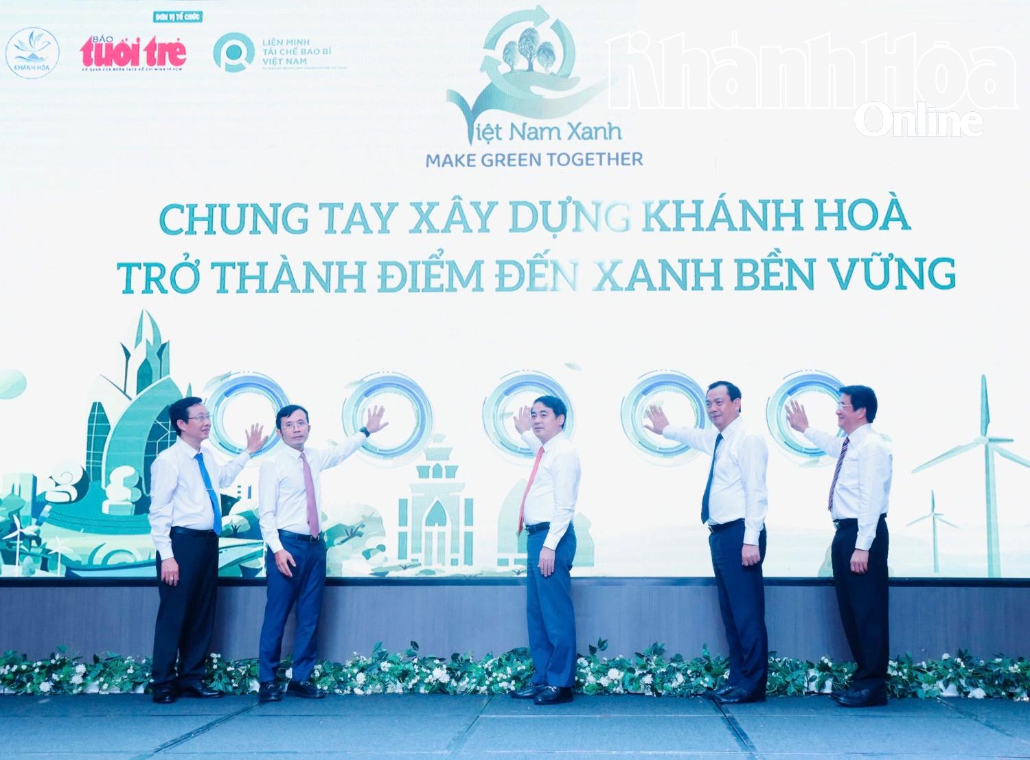 Hội thảo “Để Khánh Hòa trở thành điểm đến xanh toàn diện của thế giới”