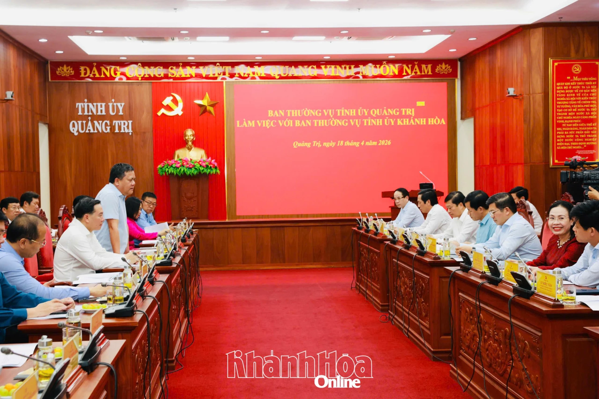 Ban Thường vụ Tỉnh ủy Khánh Hòa làm việc với Ban Thường vụ Tỉnh ủy Quảng Trị