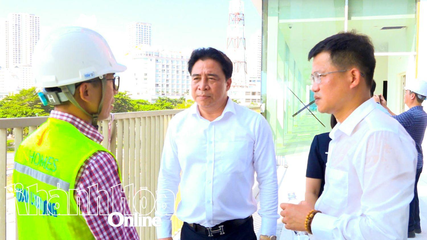 Phó Bí thư Thường trực Tỉnh ủy Khánh Hòa Nguyễn Khắc Toàn kiểm tra tiến độ 2 dự án trọng điểm của tỉnh